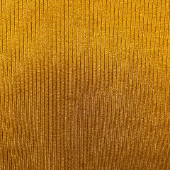 #135 SWS Essentials Gold Ribbed Cropped Tank with Adjustable Straps - Picture 3 of 7